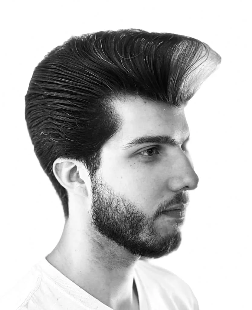 Coiffure moderne avec texture